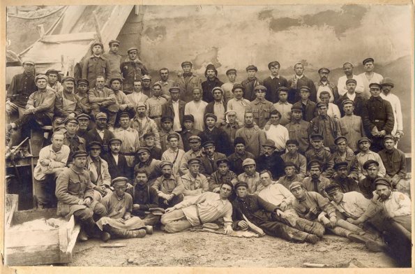 1925 Ташкент Группа Рабочих на Строительстве Бозсуйской ГЭС