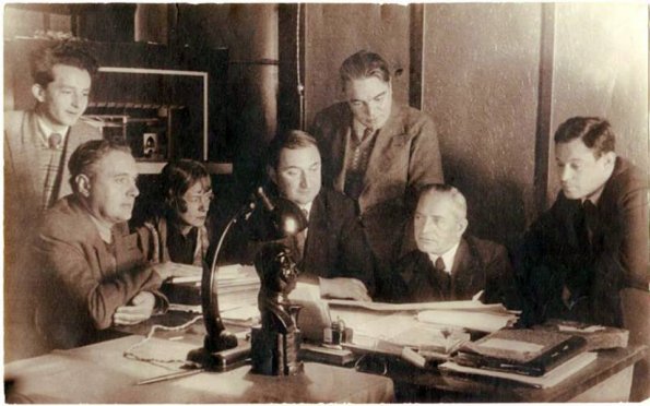 1938 Ташкент Руководство Русского Драм Театра второй слева Руководитель В А Чиркин