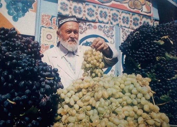 1980 Ташкент Торговец Виноградом