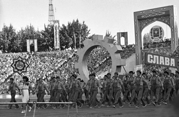 1983 Ташкент Концерт в Честь 2000-летия Ташкента на Стадионе Пахтакор