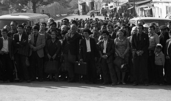 1984 Ташкент Зрители на Уличном Представлении