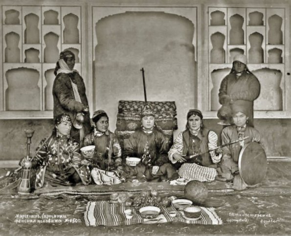 1870 Маргелан Жены Богатого Сарта в Женской Половине Дома Фото Ордэна