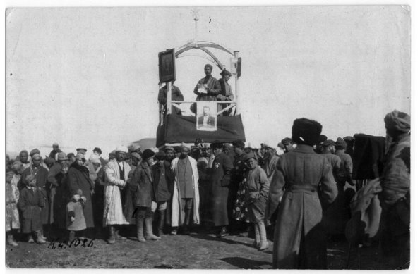 1925 Душанбе Провозглашение Таджикской АССР на Трибуне Зам Предревкома Дадабаев