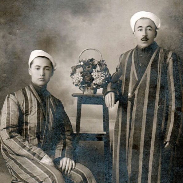 1927 Ташкент Абдулхамид Эрмухамедов и Эрмухаммад Домла