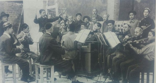 1930 Самарканд Репетиция Студенческого Камерного Ансамбля в Институте Музыки и Хореографии