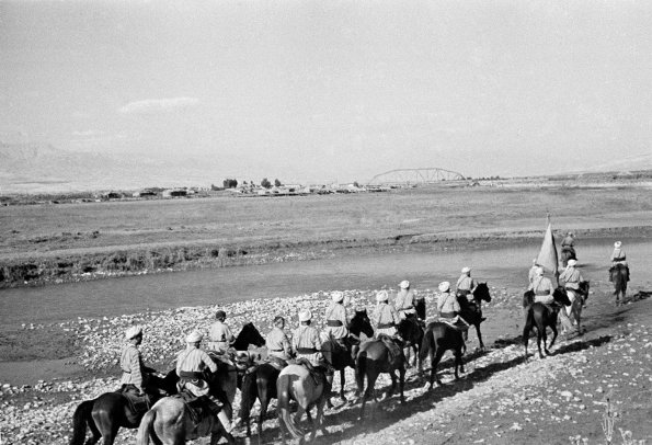 1935 Средняя Азия Отряд у Речки Фото С Фридлянда