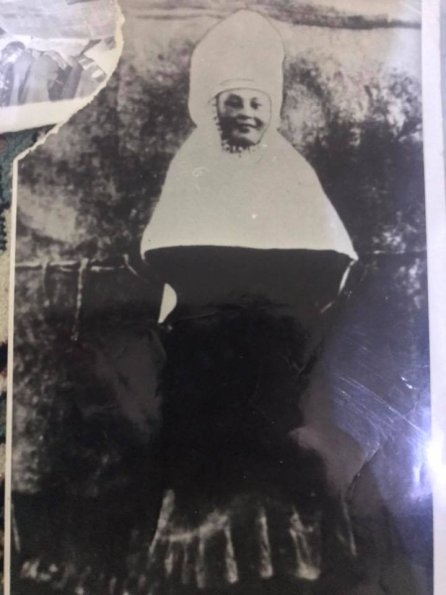 1935 Kyrgyz National Dress (Woman)
