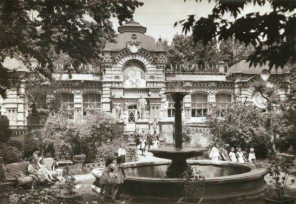 1950 Tashkent Pioneers Palace