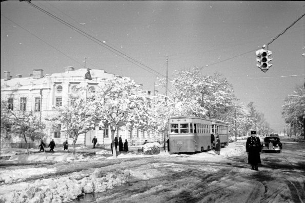 1959 Samarkand in Winter Frunze Str Medinstitut