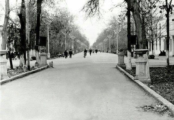 1980 Andijan Square