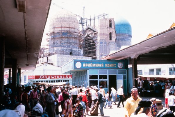 1984 Samarkand Siab Bazar and Bibi-Hanym Mosqua